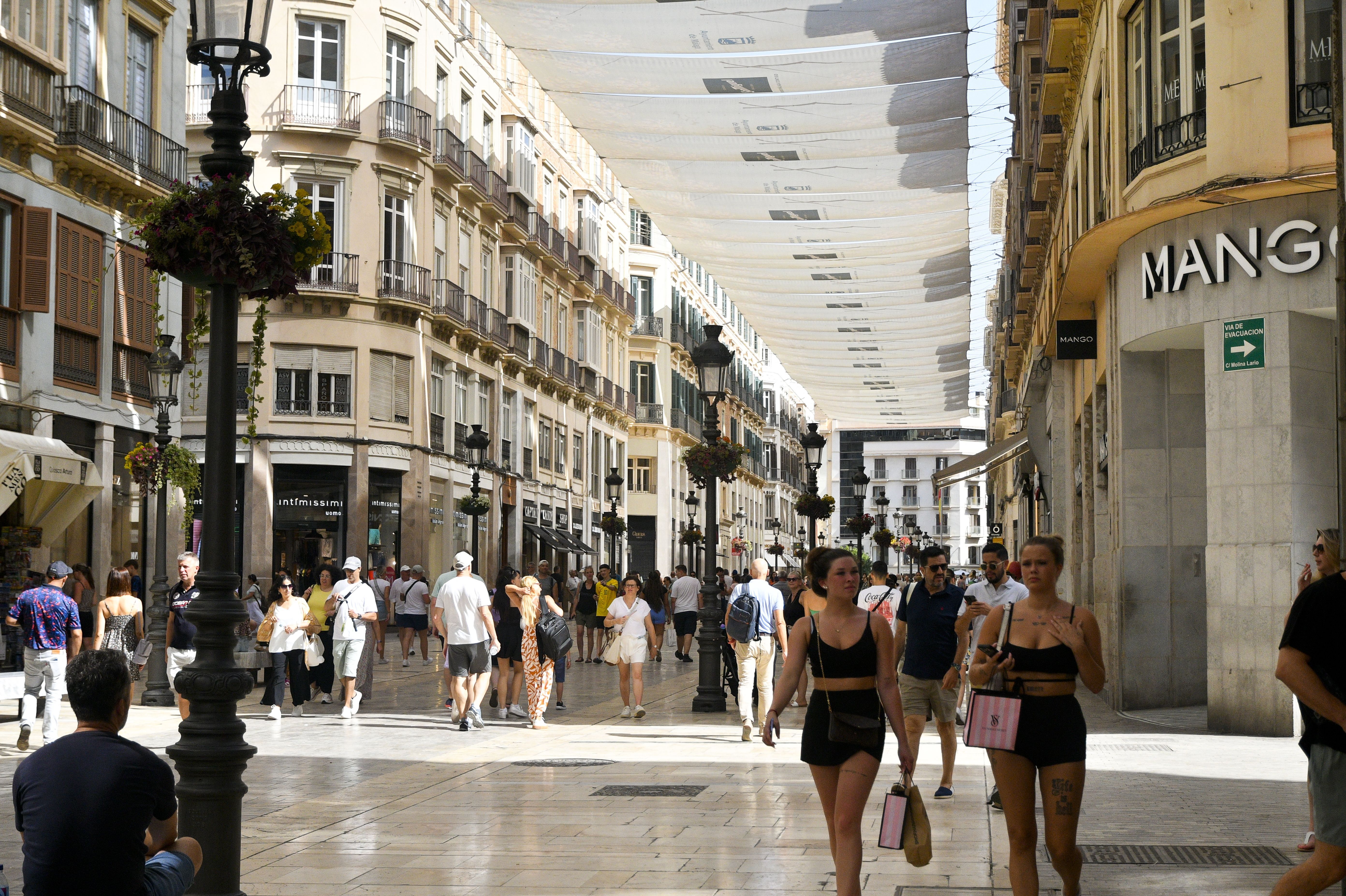 turistas no centro de Málaga, na Espanha