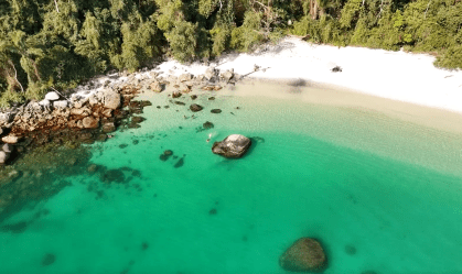 Praia em Angra dos Reis (RJ)