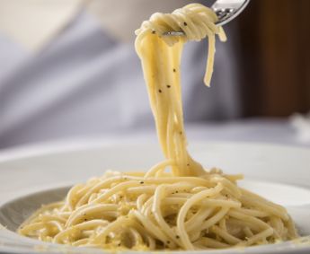 Massa Cacio e Pepe do restaurante Il Capitale, em São Paulo