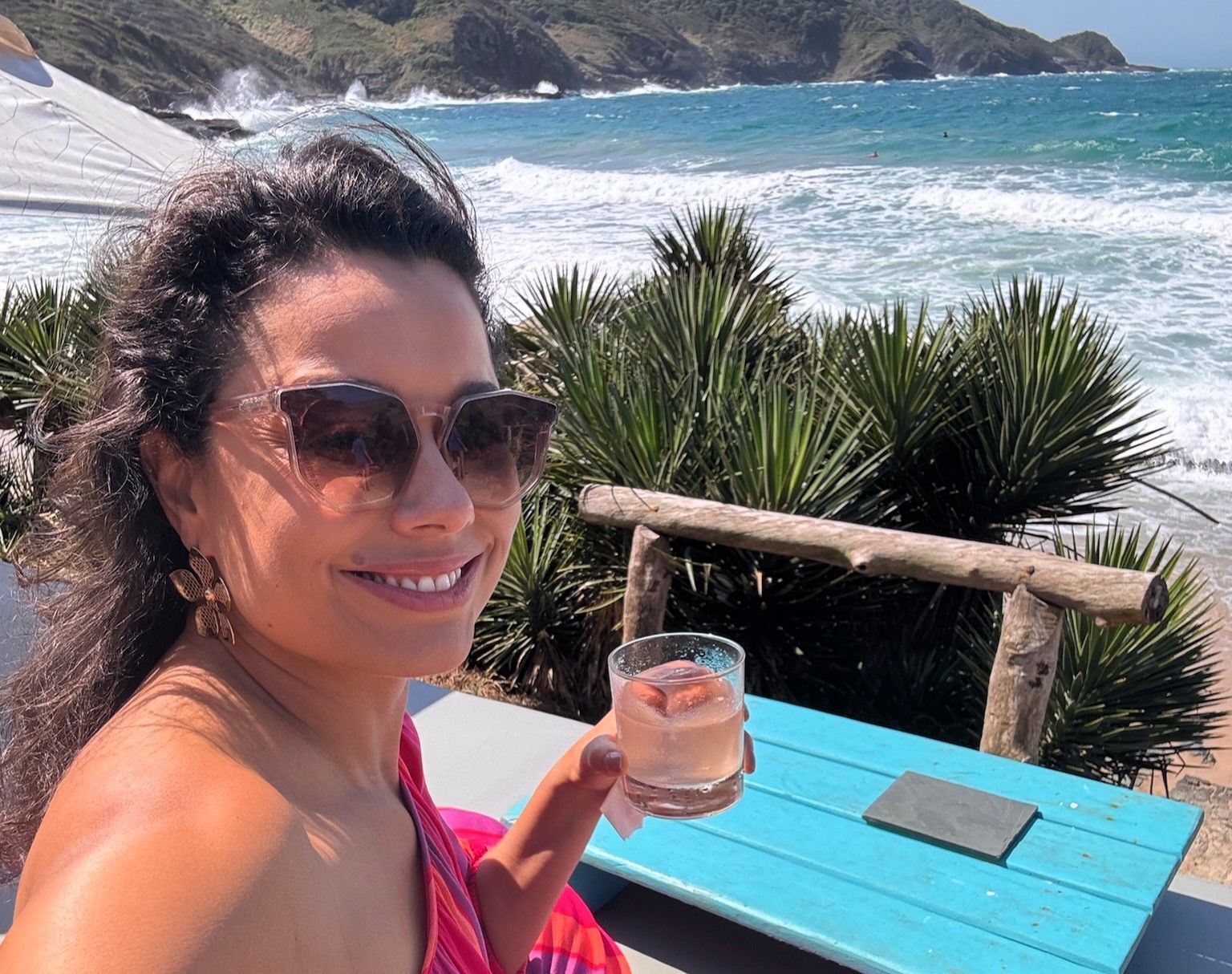 Daniela Filomeno no Rocka, restaurante em Búzios