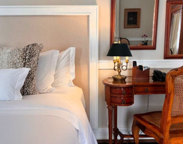 Detalhes da Suíte Marambaia, uma das mais especiais do hotel, com 55 m² • CNN Viagem & Gastronomia