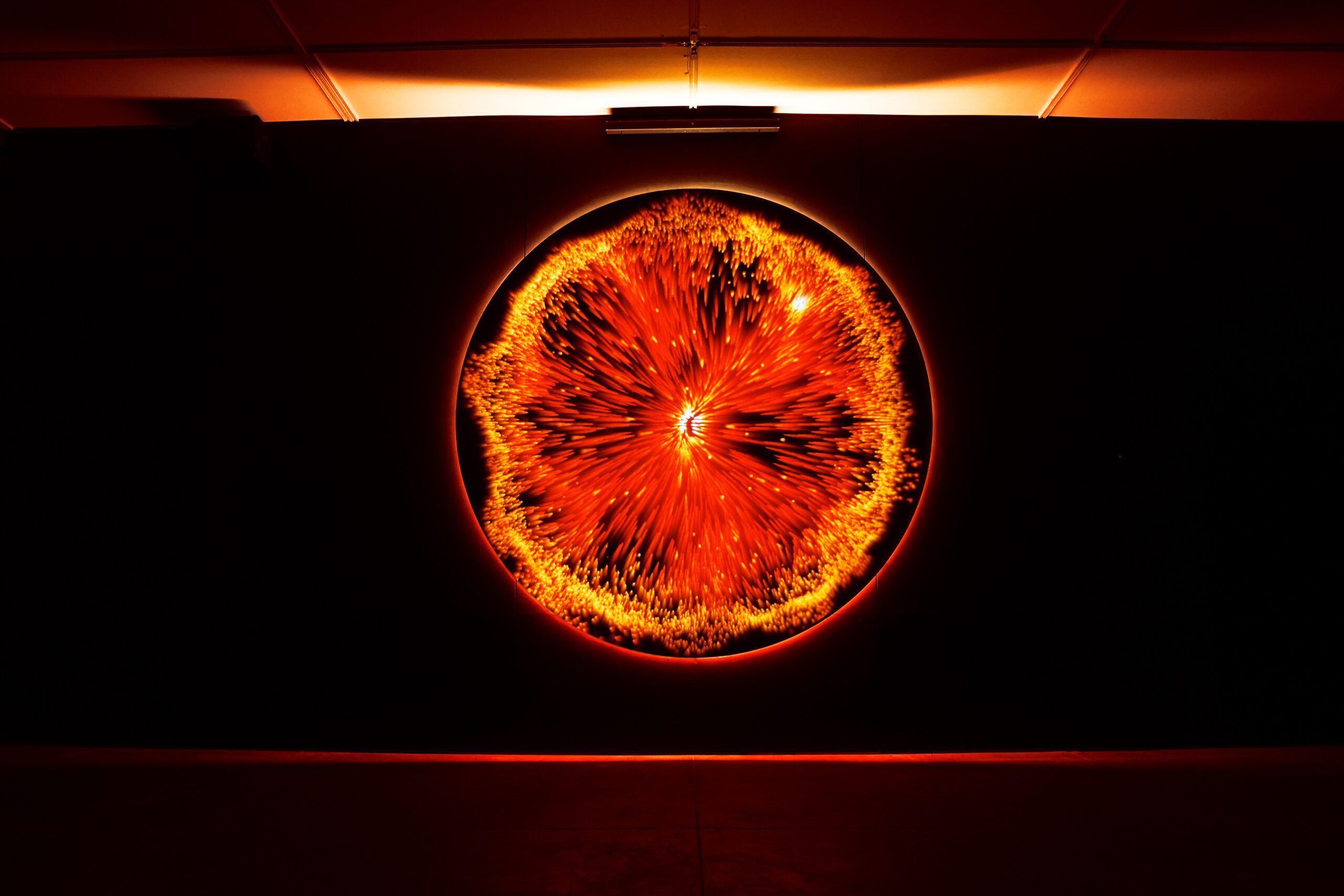 Conheça mostra sobre o Sol que une arte e tecnologia • Lua Morales
