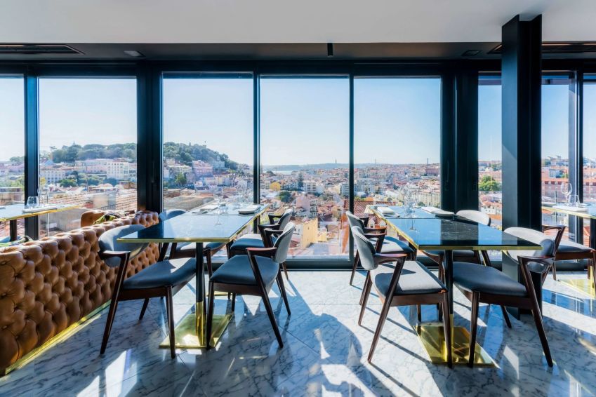 Ambiente restaurante Via Graça, em Lisboa • Reprodução site