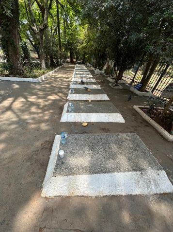 Sepulturas das "13 almas" não identificadas após o incêndio no Edifício Joelma • Thiago de Souza