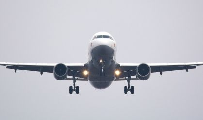 Google Voos lança recurso para exibir passagens mais baratas