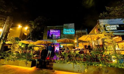 Confira 6 casas que unem jogos e boa gastronomia para se divertir em São Paulo