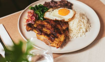 Quente da Boca, restaurante mineiro em Pinheiros, é um convite para desacelerar