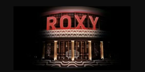 Fachada do Roxy Dinner Show