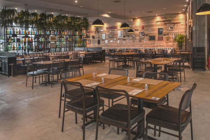 Com quatro unidades em shoppings, Casa Porteña oferece um menu especial para confraternizações, que inclui entradas, pratos principais, sobremesas e bebidas não alcóolicas • Divulgação