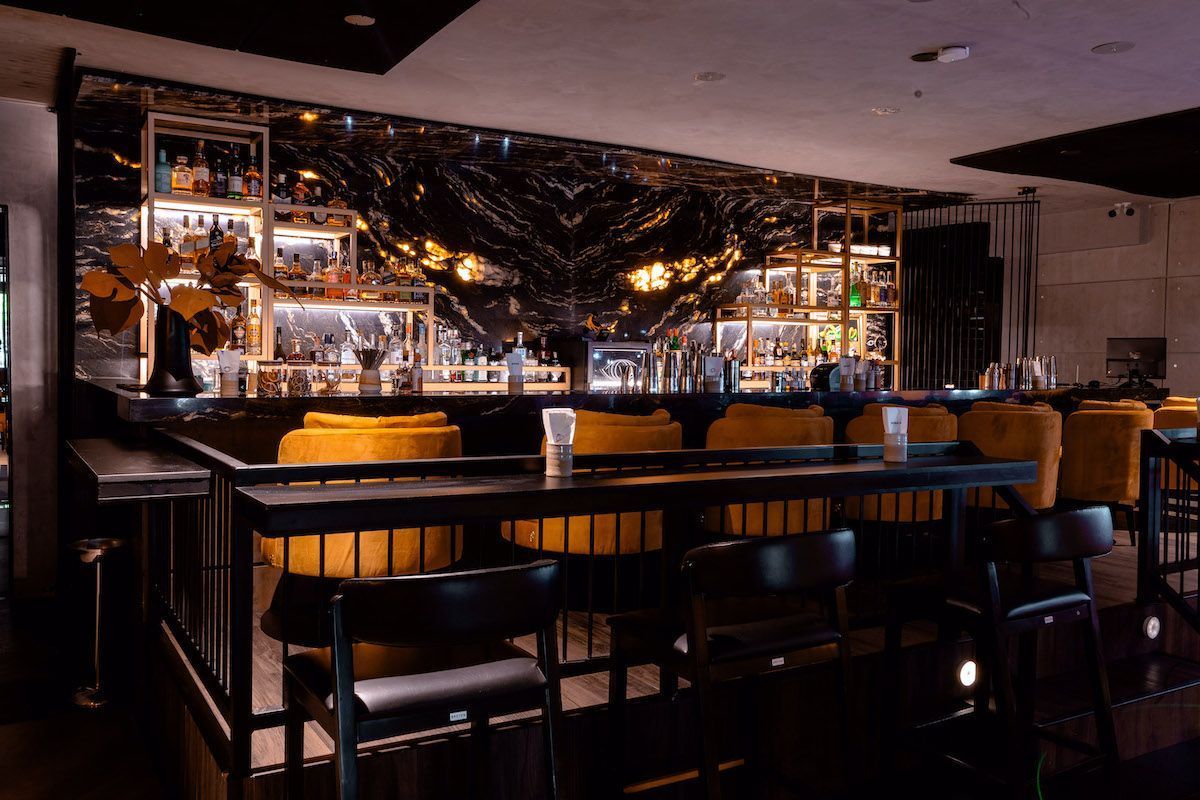 Ambiente do Drunks • Neuton Araujo