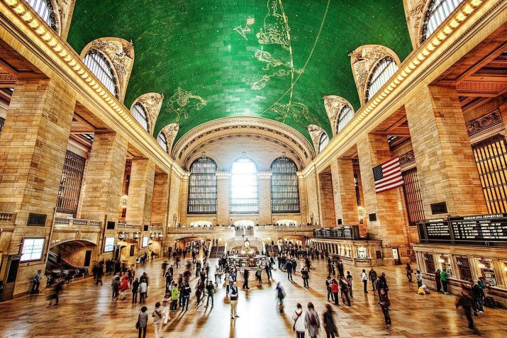 Grand Central Station foi usada como pano de fundo em obras como "Gossip Girl" e "Os Vingadores" • Wikimedia Commons