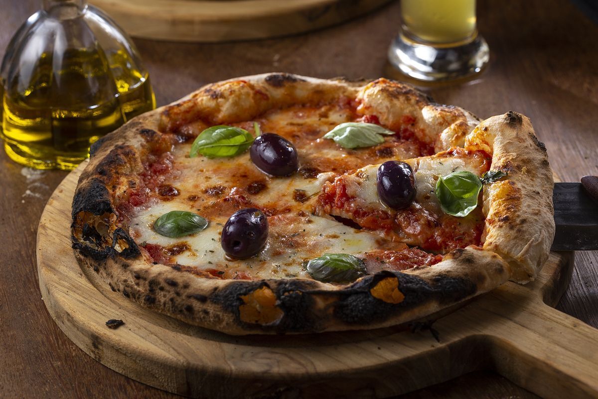 Pizza Margherita da La Braciera • Neuton Araujo