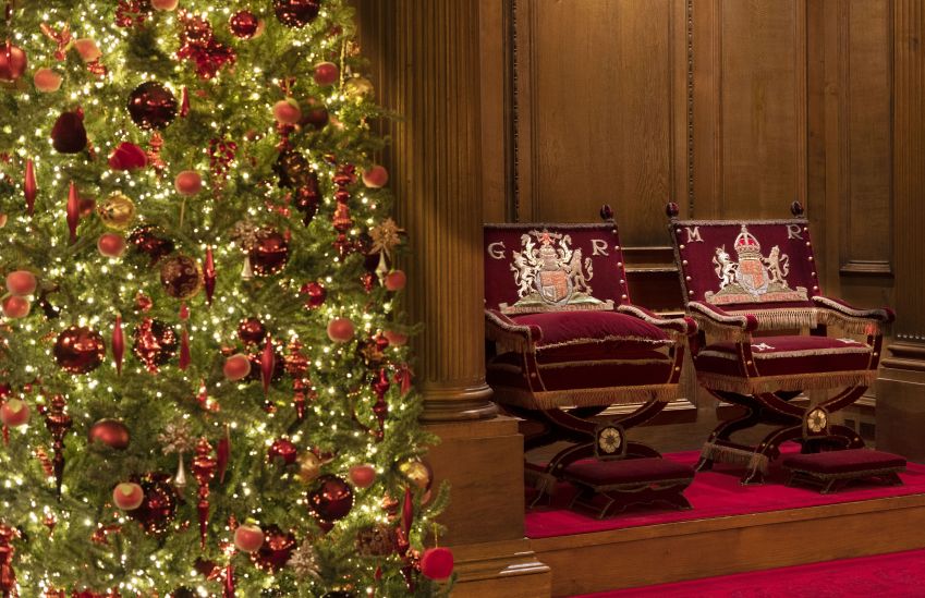 A Sala do Trono no Palácio de Holyroodhouse em Edimburgo, na Escócia • David Cheskin/Royal Collection Trust via CNN Newsource