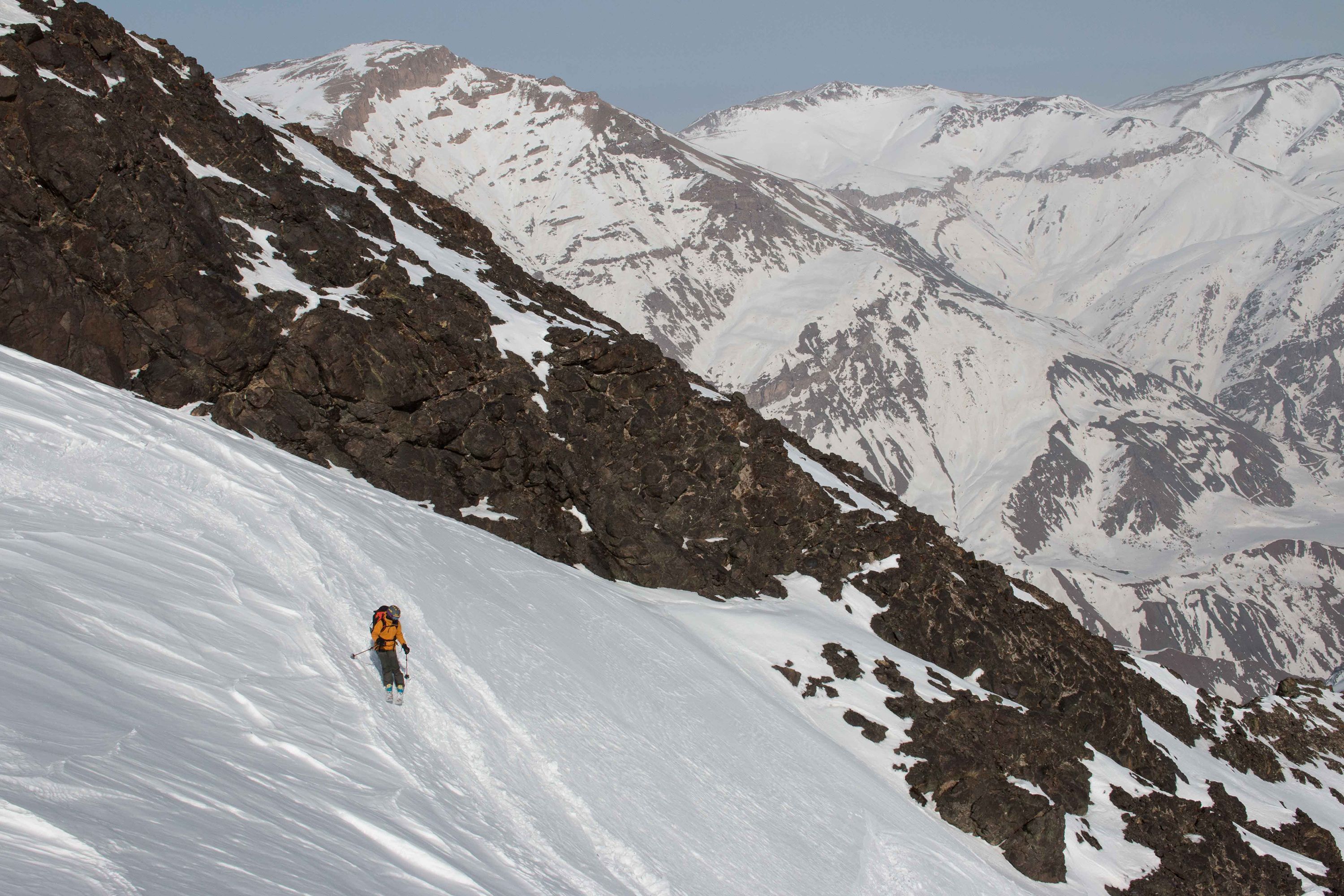 O país é um destino promissor para esportes de inverno, diz a Untamed Borders • Cortesia de Jan Bakker/Untamed Borders via CNN Newsource