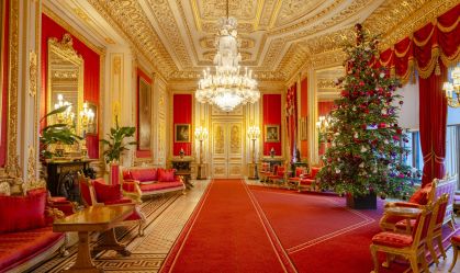De Windsor a Kensington: veja palácios reais decorados para o Natal