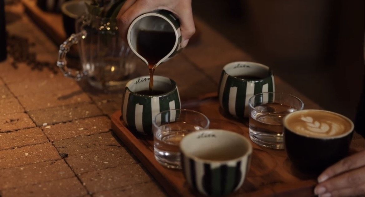 Elisa Café trabalha com onze diferentes produtores de diferentes regiões de MG, BA e ES • Reprodução/Instagram