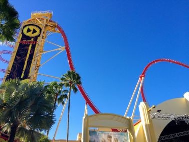 Montanha-russa Hollywood Rip Ride Rockit, no Universal Studios Florida, em Orlando