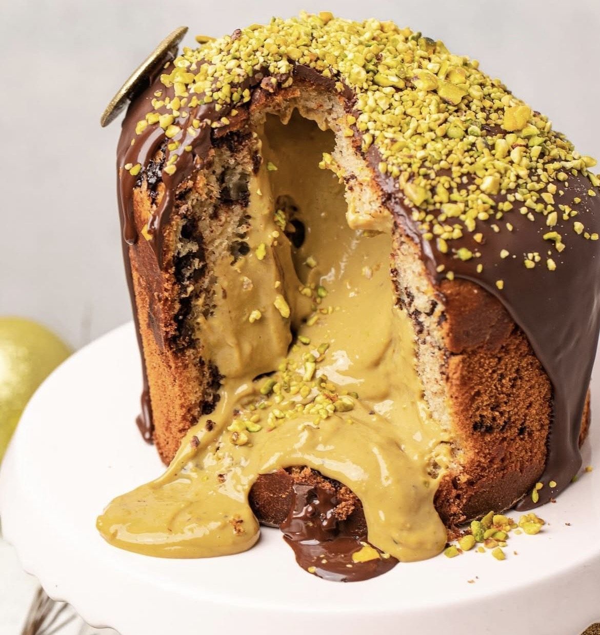 Panetone recheado com brigadeiro de pistache sem glúten e lactose é uma das sugestões de Isabel Buk para o Natal • Reprodução Instagram