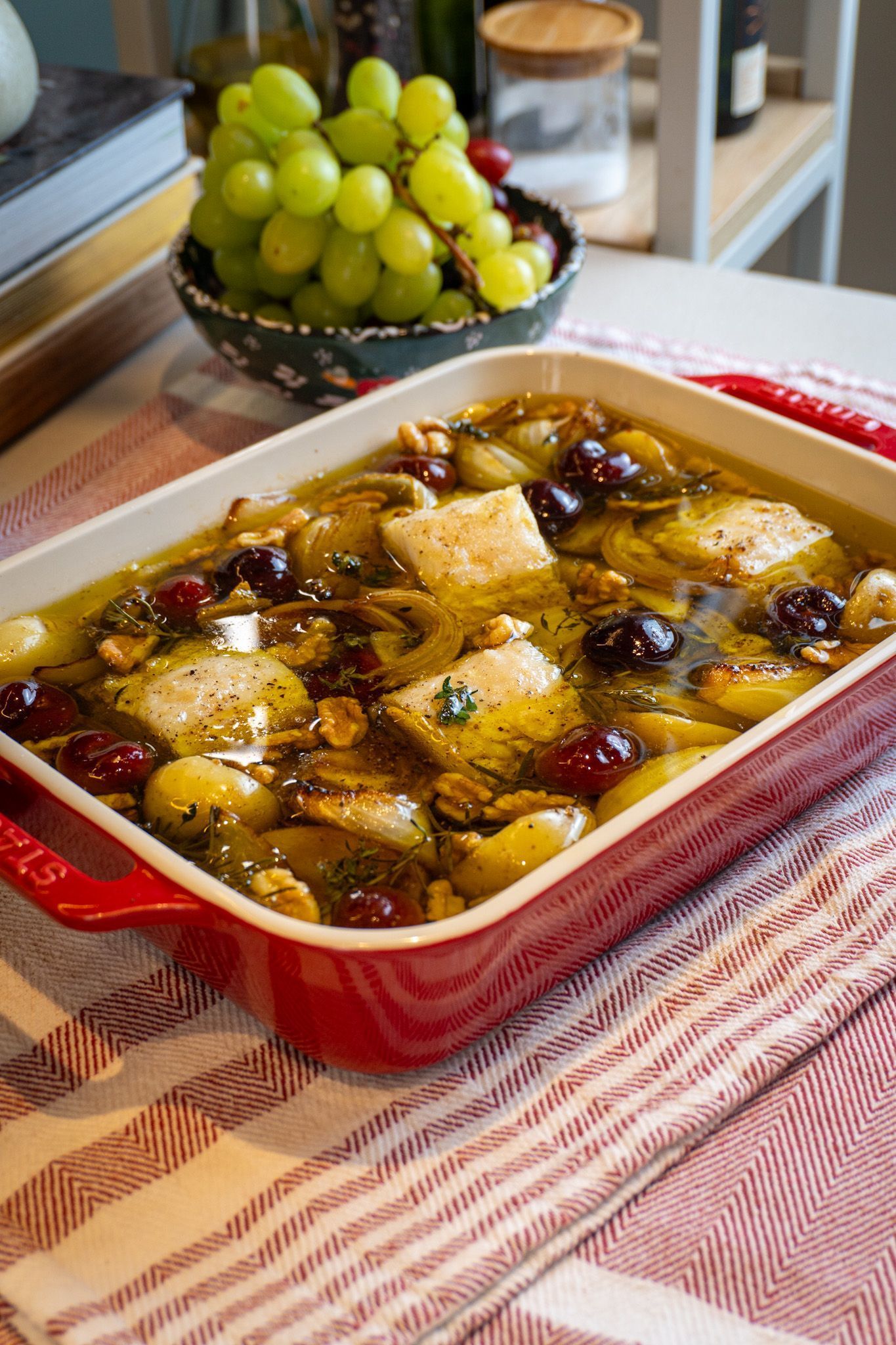Bacalhau confitado com cerejas