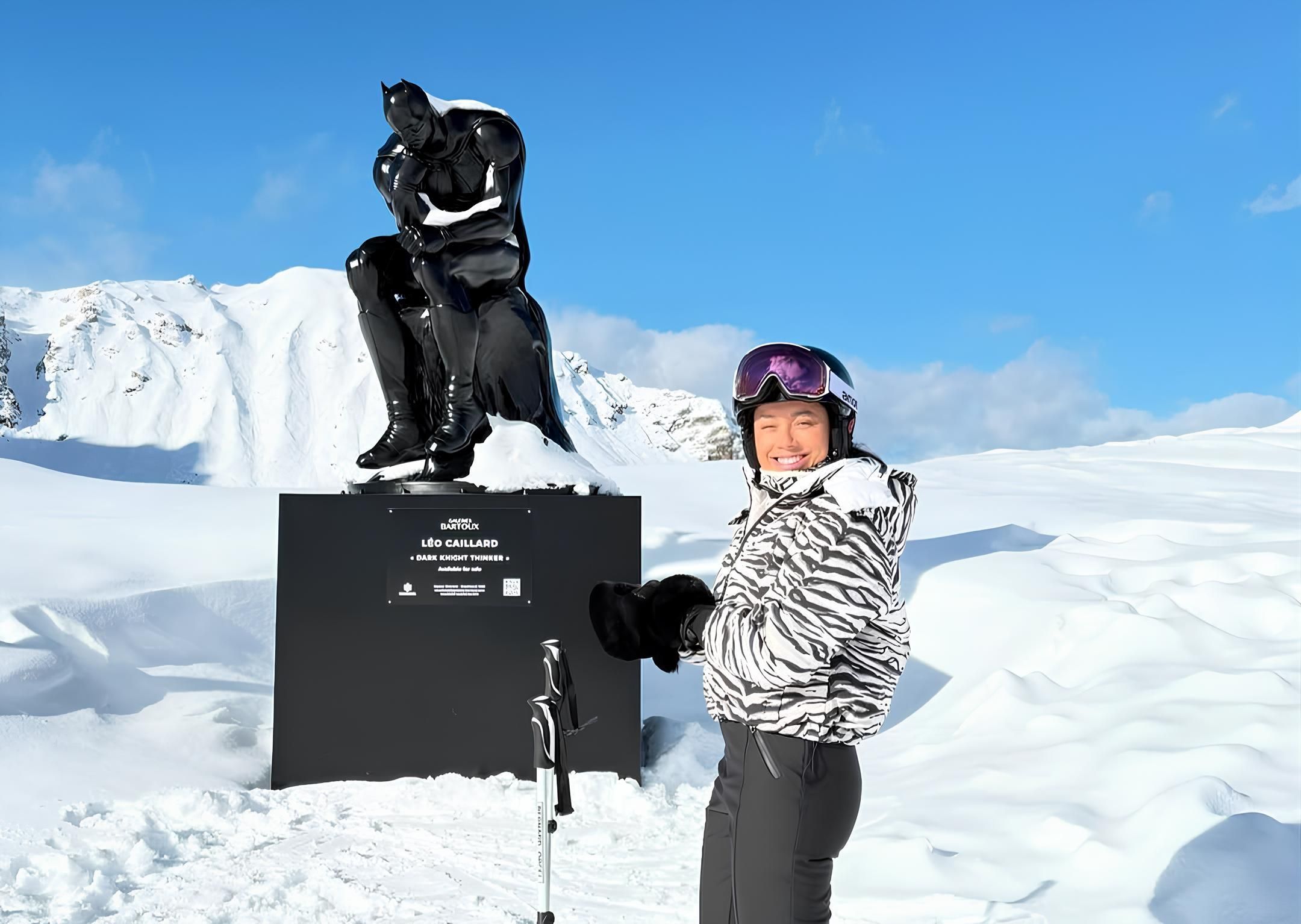 Daniela Filomeno esquiando em Courchevel, na França