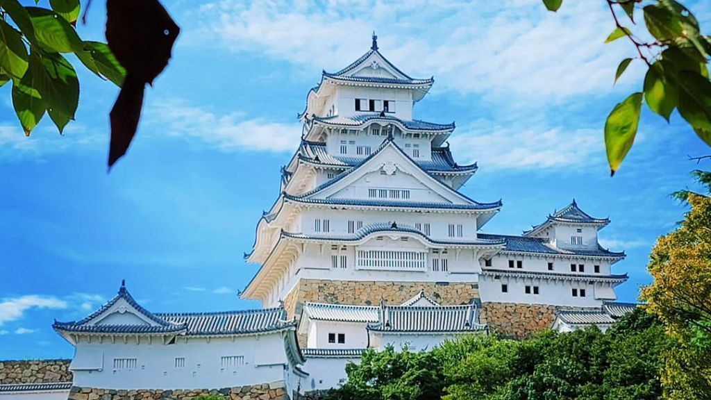 Castelo de Himeji, conhecido como "garça branca", é uma das atrações da região de Kansai, no Japão • Divulgação