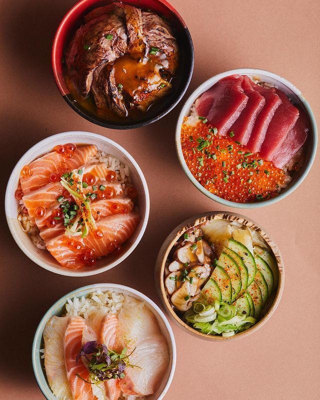 Onii-San Izakaya, pequeno restaurante asiático ainda pouco conhecido entre os turistas • Instagram/ONII-SAN IZAKAYA
