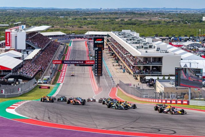 Grande Prêmio dos Estados Unidos acontece todos os anos na cidade de Austin, capital do Texas, atraindo milhares de fãs da modalidade • Reprodução Facebook