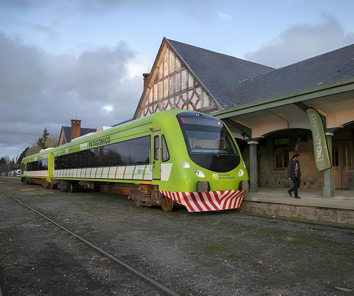 Imagem do trem patagônico parado na estação