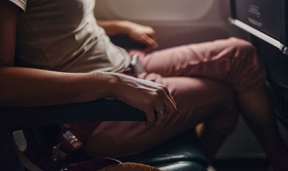 Como lidar com o medo de voar? Veja dicas de especialista
