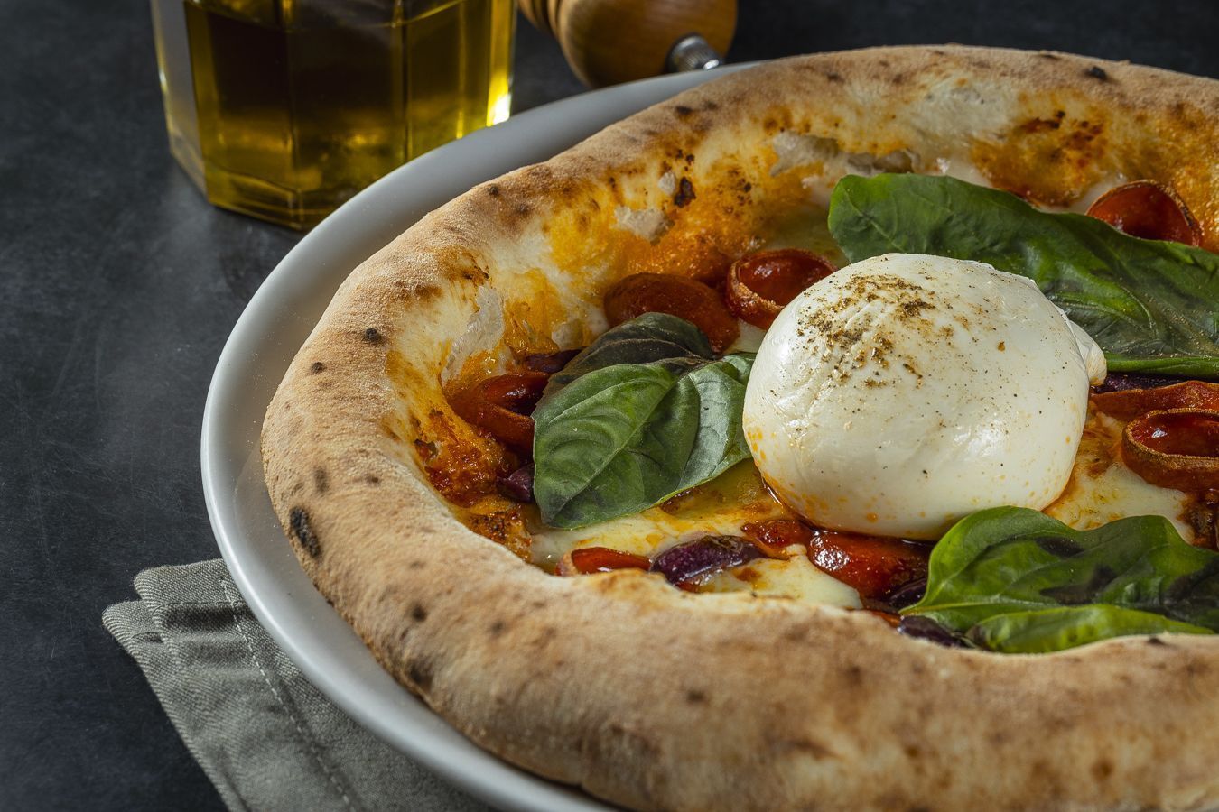 Aprenda a fazer uma massa de pizza perfeita