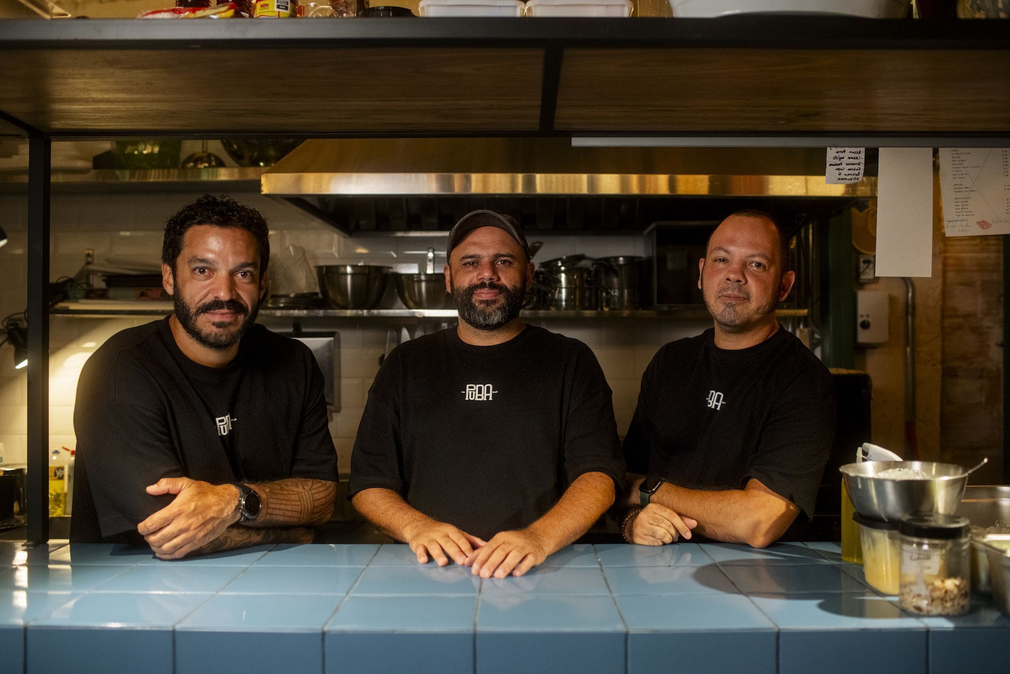 Sócios do Puba Bar: Thiago Castanho, Gustavo Rodrigues e Thiago Pelaes • Lais Teixeira