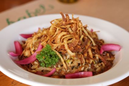 Arroz de costela com crispy de cebola do restaurante Babel