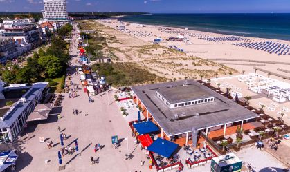 Cidade alemã proíbe pessoas com roupas de entrarem em praia de nudismo