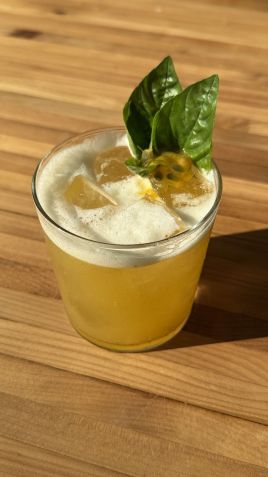 Chula Barmaid assina a nova carta de drinques da casa • Tina Bini