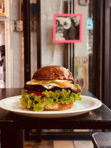 Sanduíche do restaurante Sometimes Sunday • Ana María Quintana