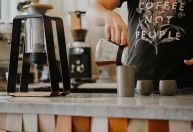 Por que o sabor do café especial muda após esfriar? Entenda fenômeno