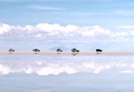 Salar de Uyuni tem cenários únicos no mundo e encontro entre céu e terra