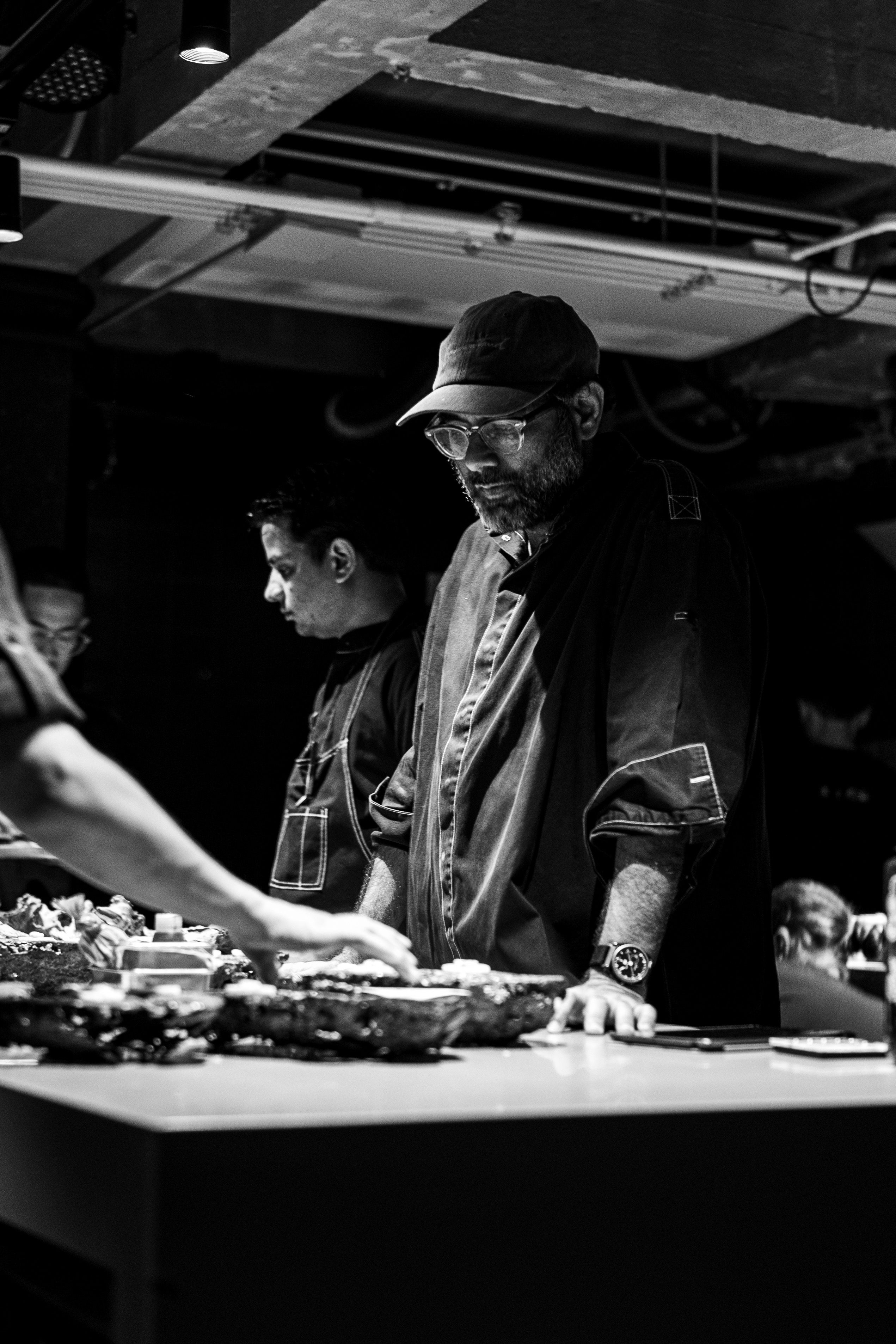 Chef Gaggan, que comanda restaurante homônimo e que ganhou o prêmio de melhor da Ásia 2025 • Divulgação