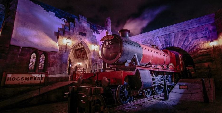 Atividades envolvendo a franquia "Harry Potter" passam por lojas e visitas guiadas sobre a história ficcional • Divulgação/Harry Potter Studio Tours