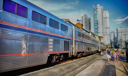 Viagem de trem mais longa dos Estados Unidos dura 65 horas