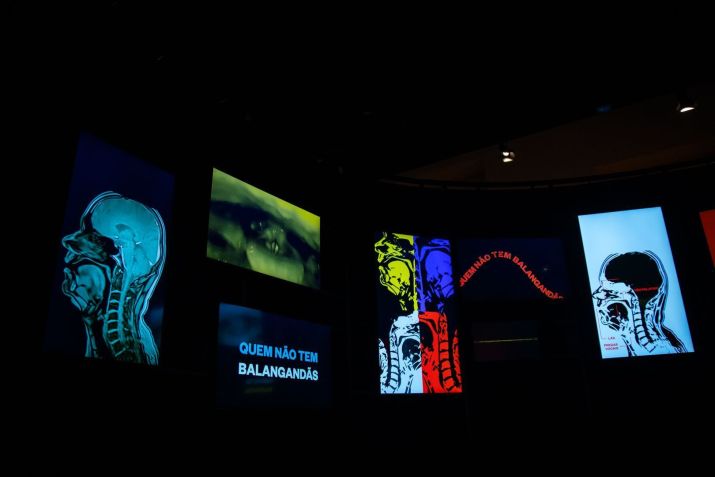 No Museu da Língua Portuguesa, mostra "Fala Falar Falares" trata da arte de falar e os sotaques brasileiros • Guilherme Sai