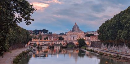 Vaticano visto a partir do Rio Tibre