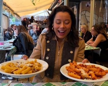 Daniela Filomeno em almoço em Ariccia, na Itália