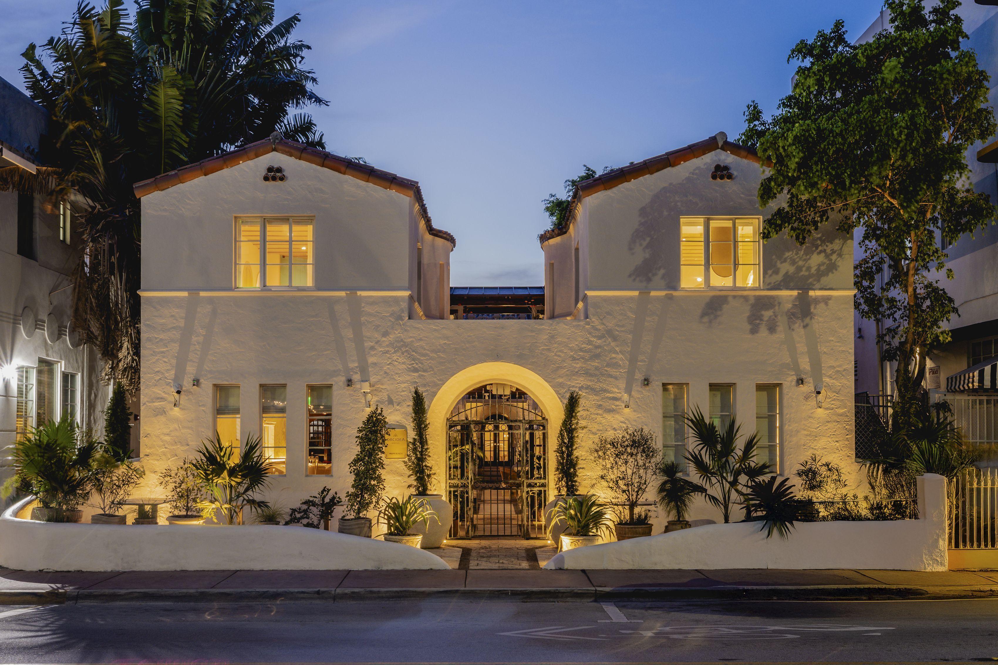 Fachada do Donatella Boutique Hotel & Restaurant, em Miami