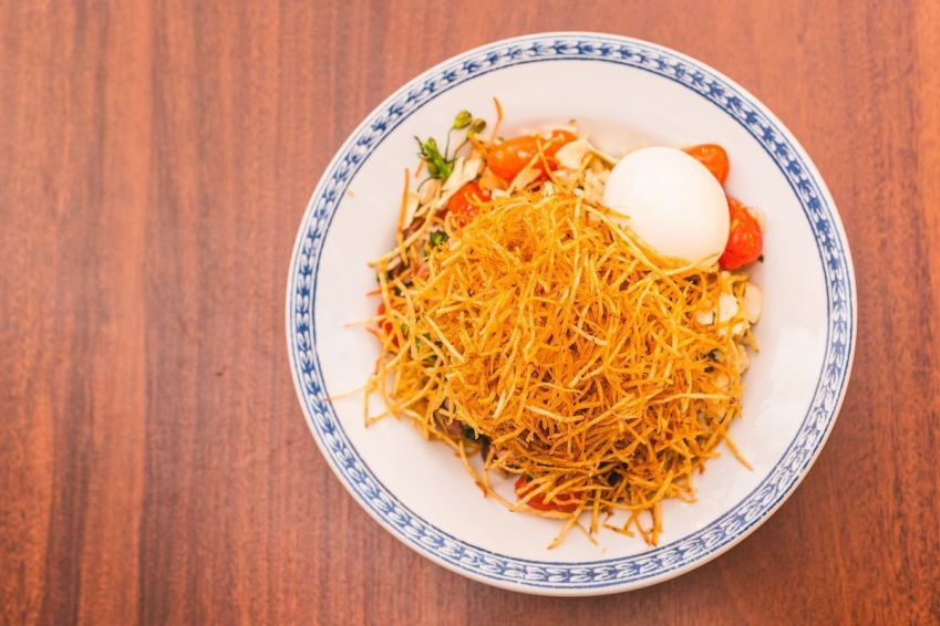 Strogonoff está entre as opções do menu executivo do Cabernet Butiquim • Fred Oliveira