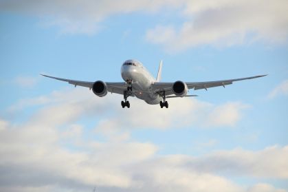 Avião em aterrissagem