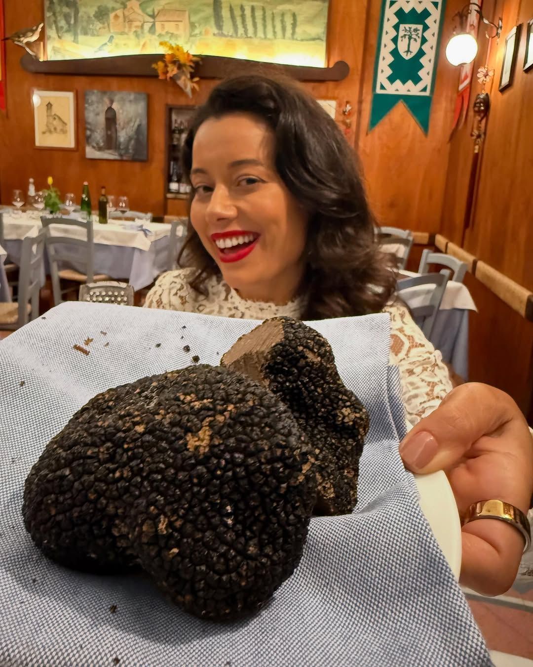 Trattoria La Palomba serve massa umbrichelli com trufas • CNN Viagem & Gastronomia