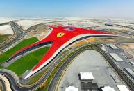 Conheça a Yas Island, ilha artificial onde Disney terá novo parque temático