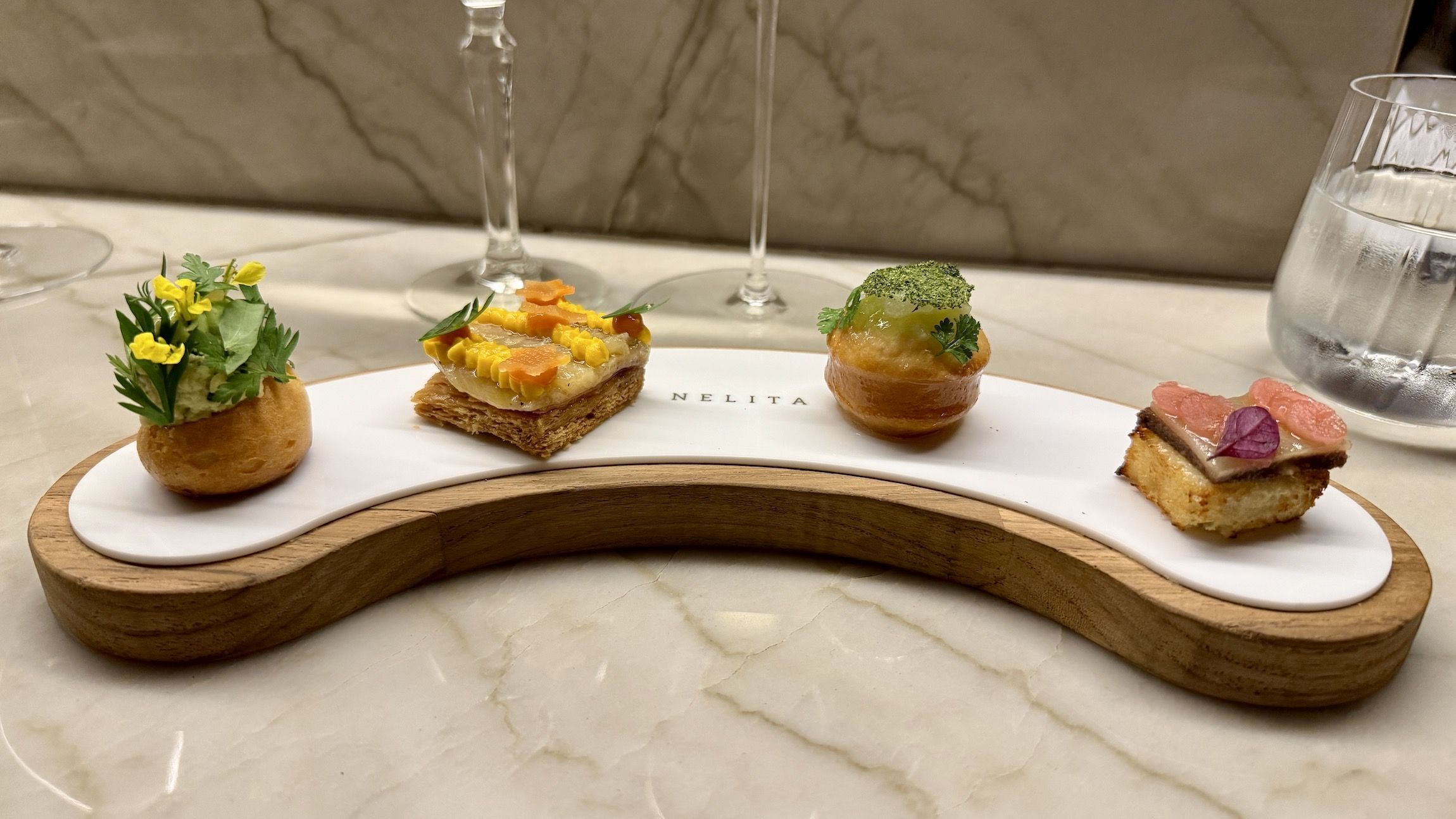 Snacks do Nelita, da chef Tássia Magalhães, que lança novo menu degustação