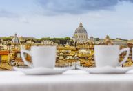 Papas e um santo gole: conheça o café brasileiro que foi parar no Vaticano
